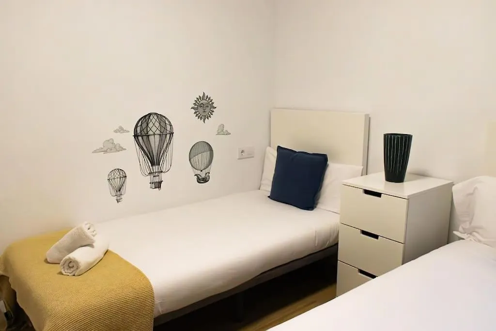Apartments Bcn Central-Atico Sants Barcelona