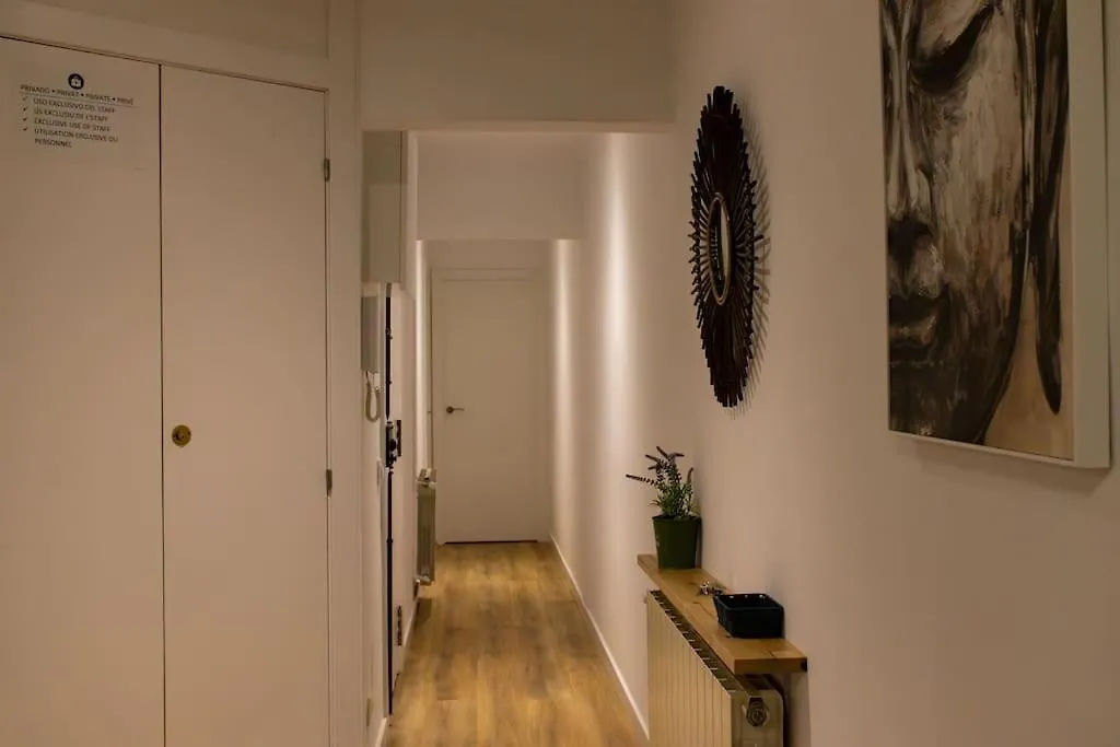 Apartments Bcn Central-Atico Sants Barcelona