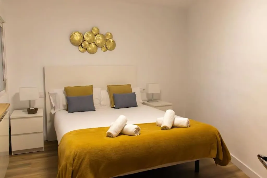Apartments Bcn Central-Atico Sants Barcelona
