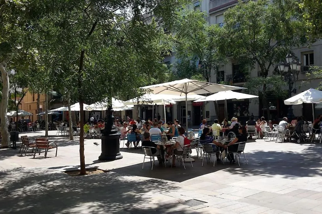 Apartments Bcn Central-Atico Sants 바르셀로나